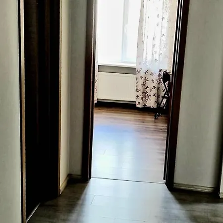 Charming Old Town Retreat דירה *
